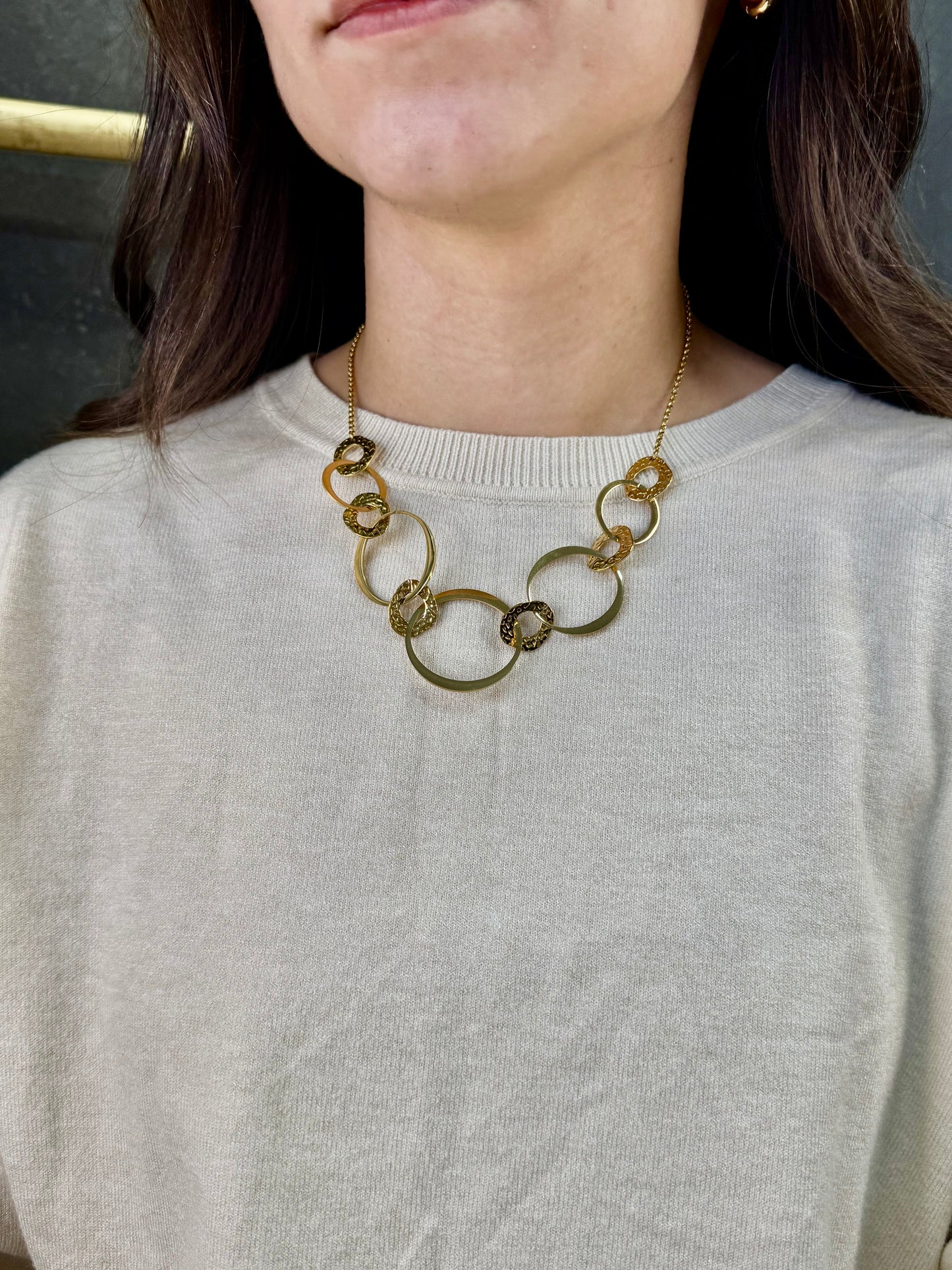Collar Canal
