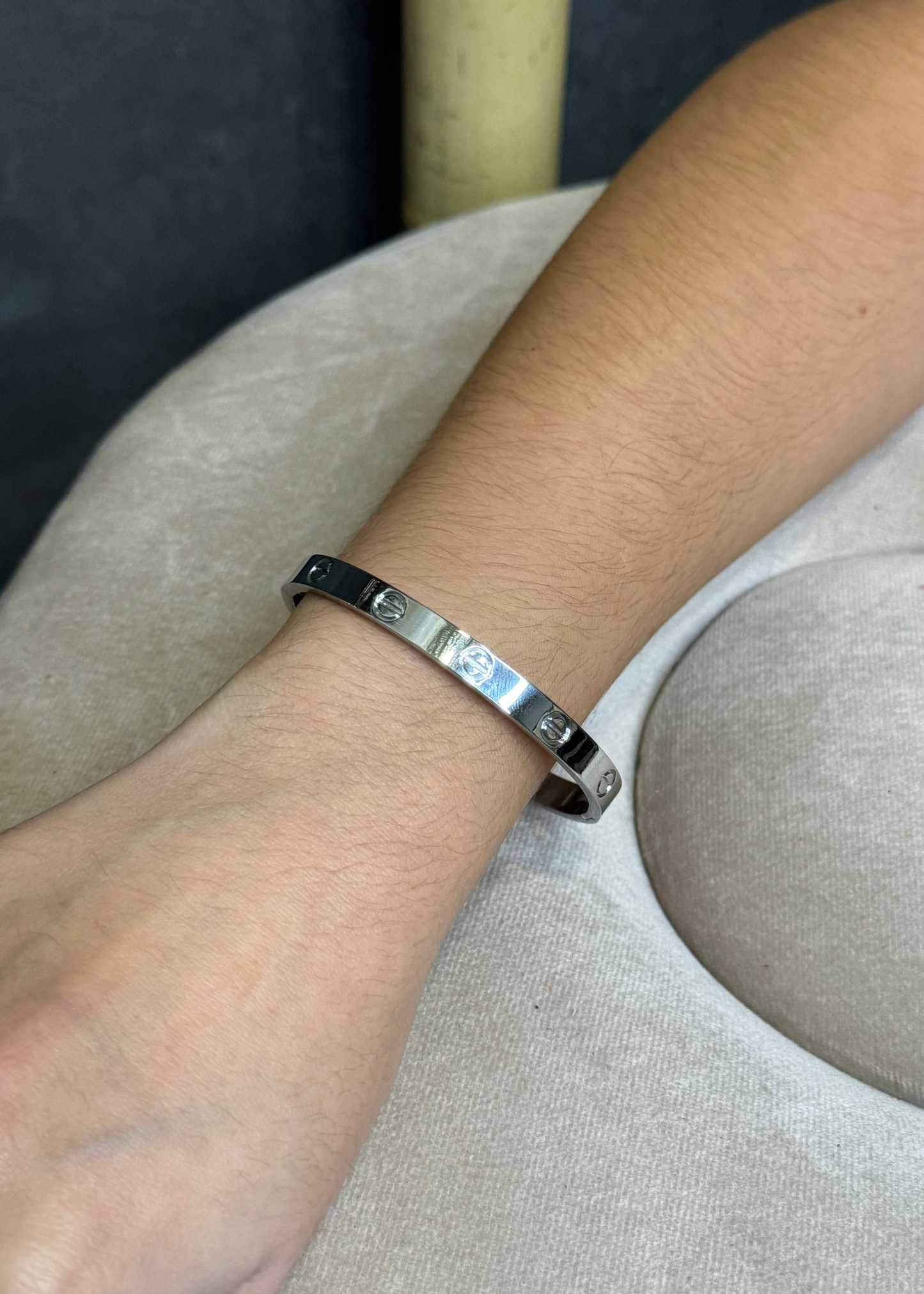 Brazalete Tachas Plateado