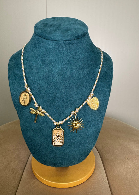 Collar Blanche